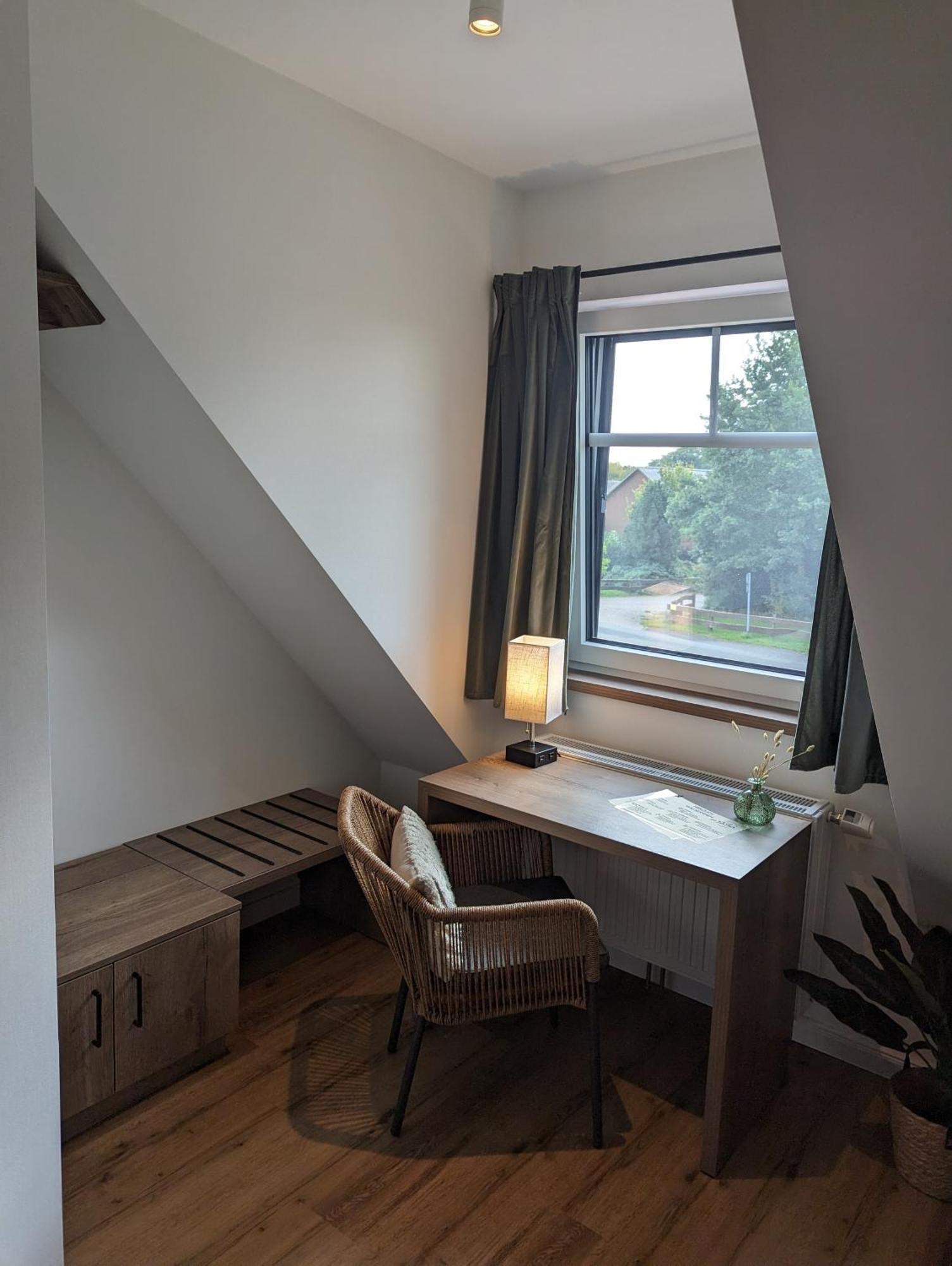 Paga - Parkgaststaette Hotel Ehrenburg Bagian luar foto